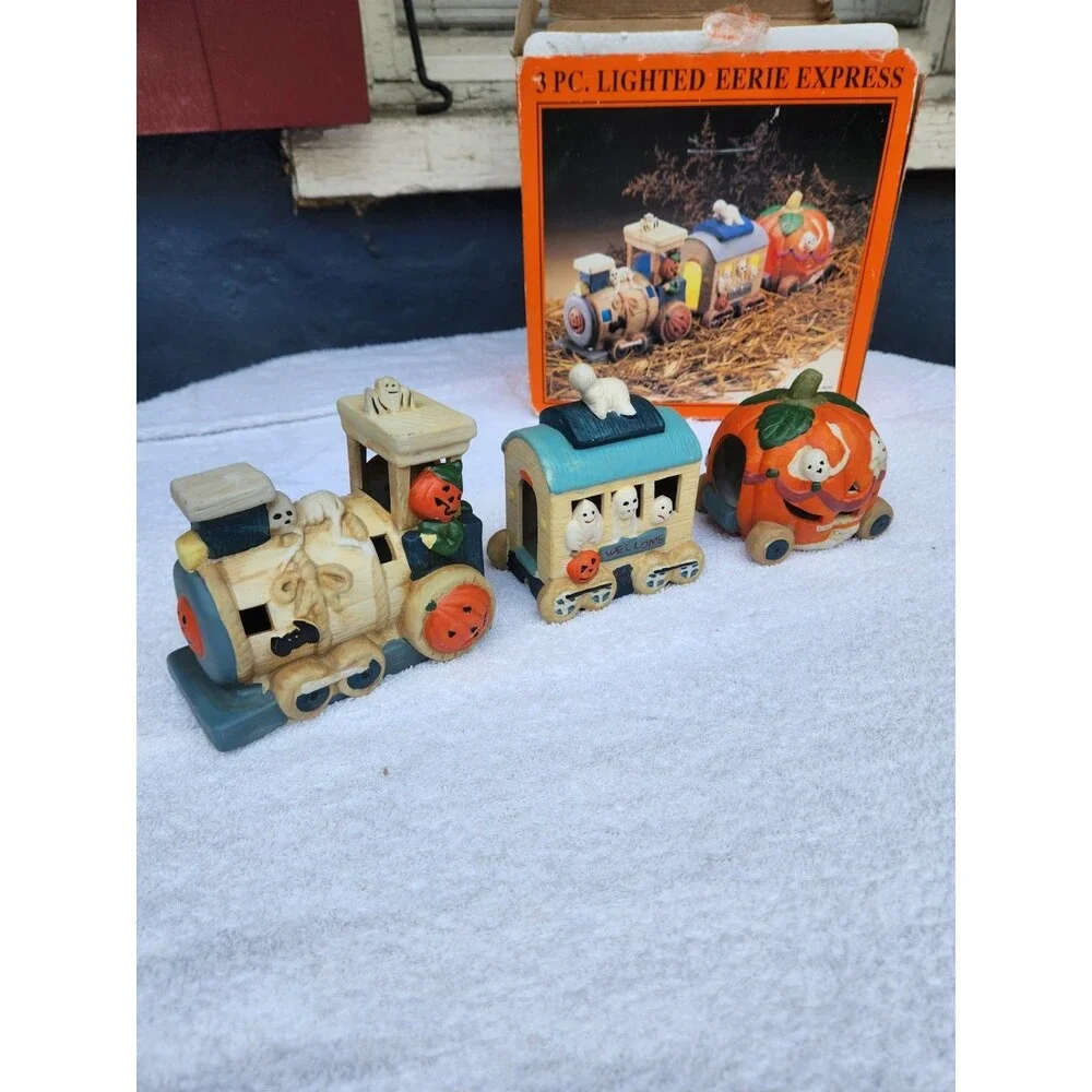 Vintage 90s Halloween train set 3 Pc Lighted Eerie Express decor Spooky pumpkin